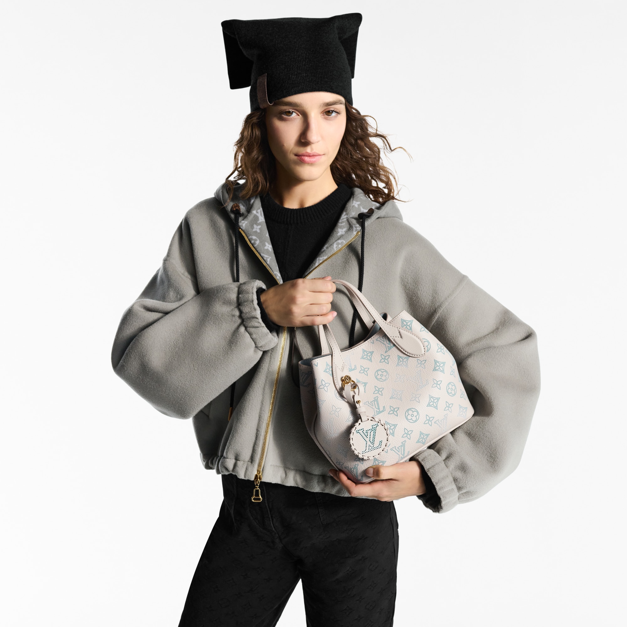 【LV】フライトモード マヒナ クラウドフラワーズ バンドゥ Blossom PM Mahina - Women - Handbags | LOUIS VUITTON ®
